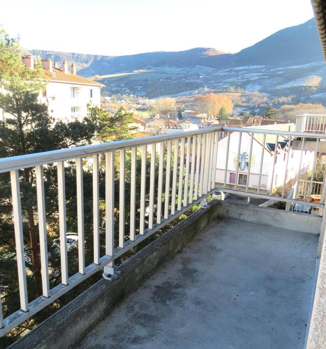 Appartement 2 pièces 56 m² · à Millau · 56 m² · 520 €