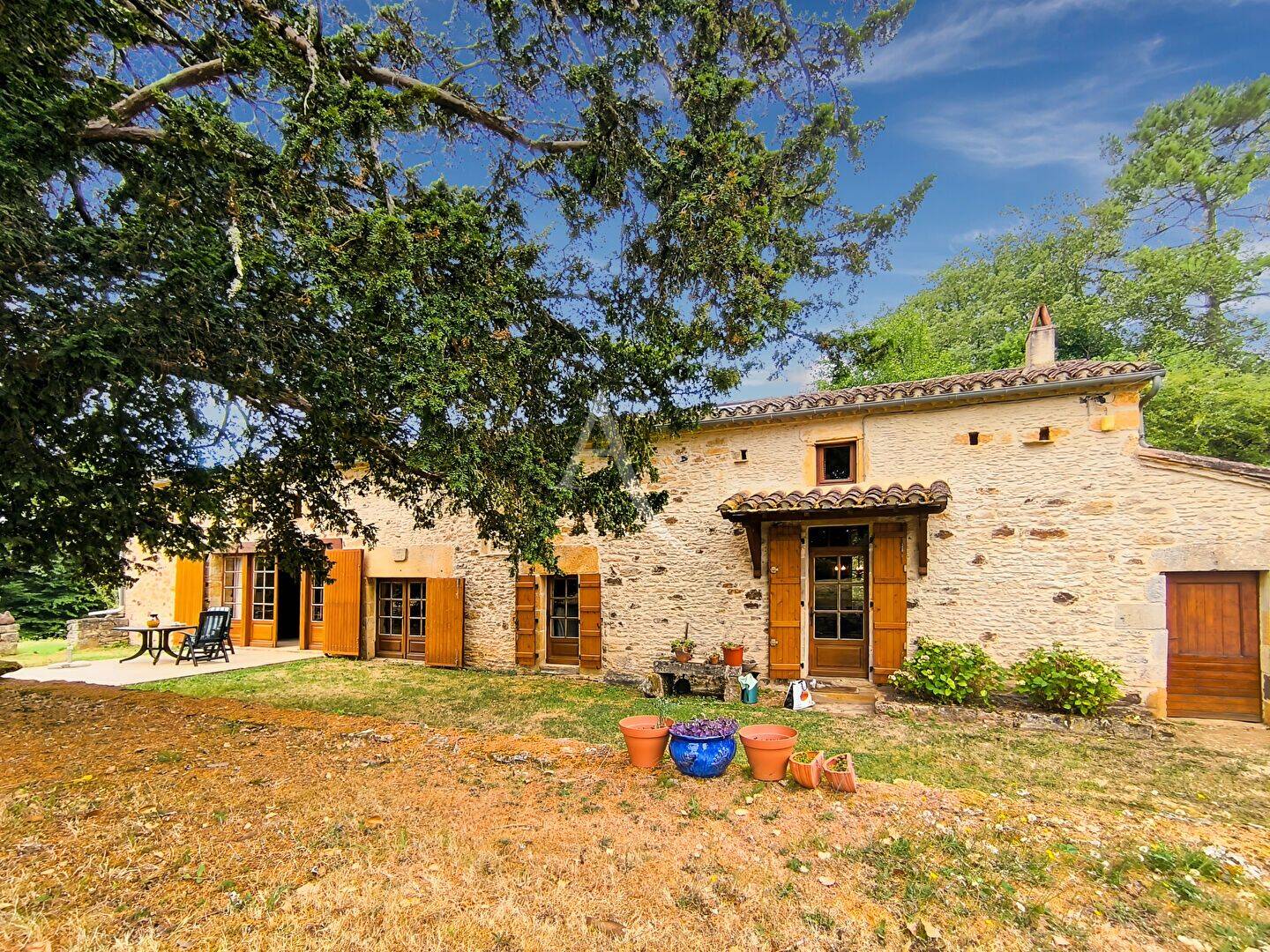 Maison 5 pièces 159 m² · à Frayssinet-le-Gélat · 159 m² · 199 000 €
