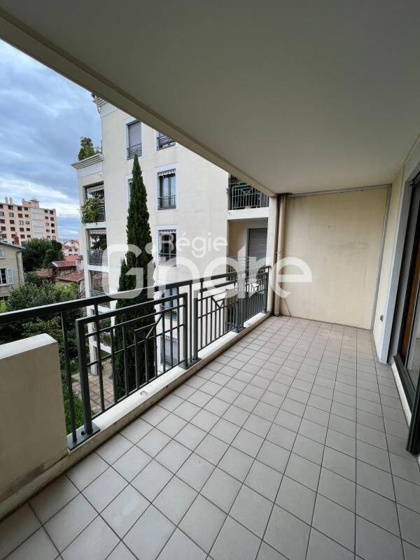 Appartement 3 pièces 76 m² · à Lyon 4ème Arrondissement · 76 m² · 1 323 €/mois