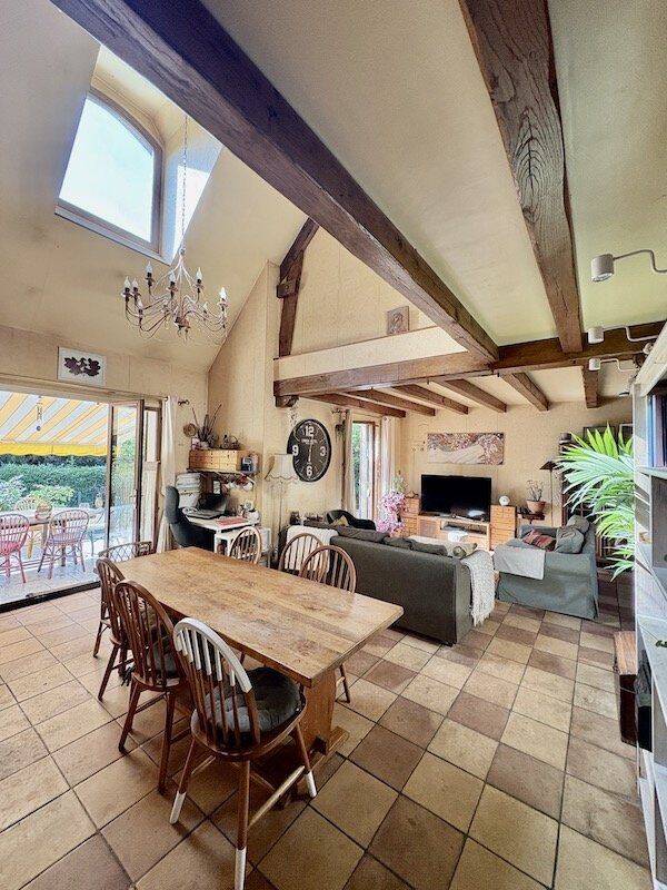 Maison 6 pièces 142 m² · à Châteaufort · 142 m² · 595 000 €