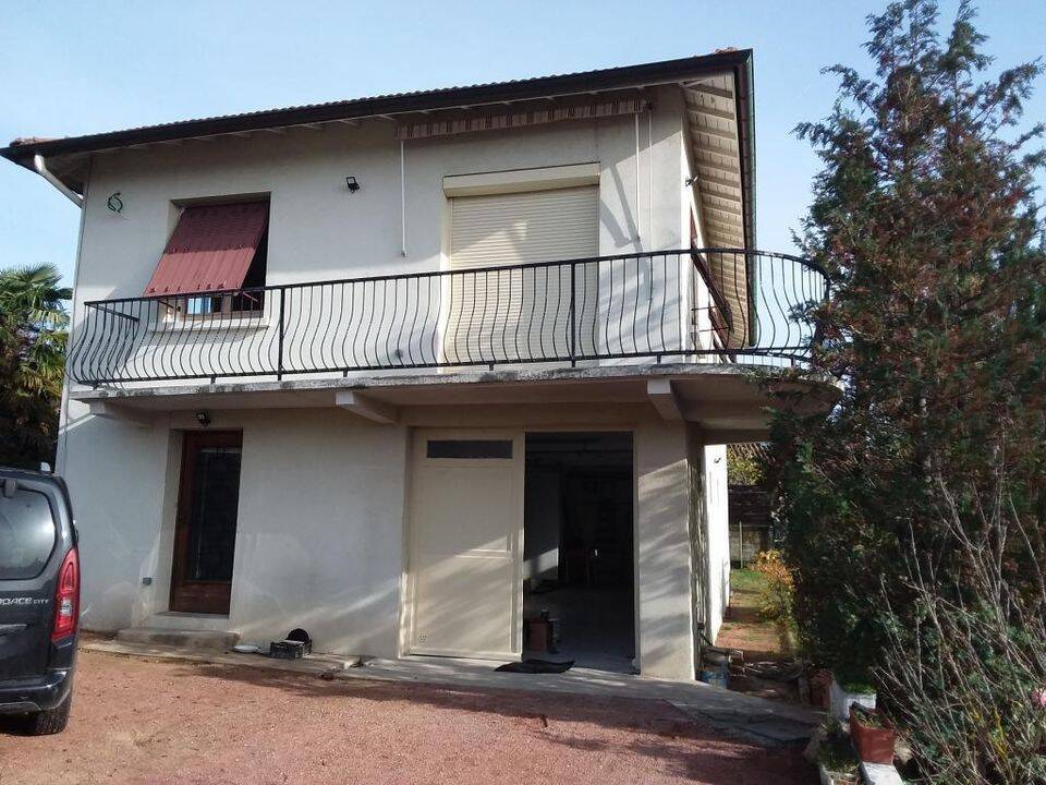 Maison 4 pièces 92 m² · à Trévoux · 92 m² · 1 300 €