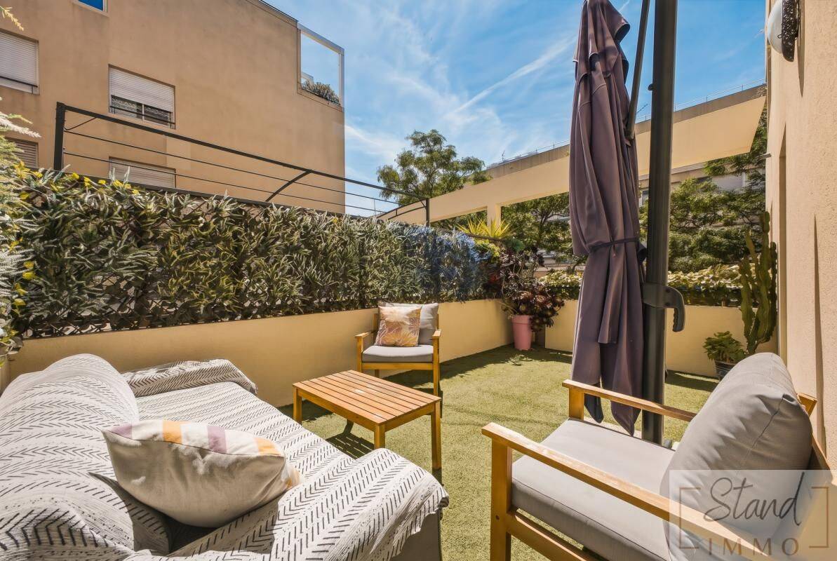 Appartement 5 pièces 98 m² · à Marseille 6ème Arrondissement · 98 m² · 450 000 €