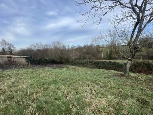 Terrain constructible viabilisé à vendre 80 000 € 500 m² de terrain Guéreins 01090