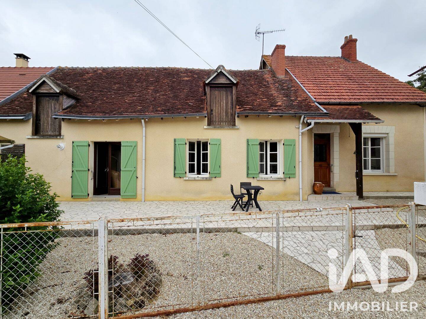 Maison 4 pièces 88 m² · à Moulins-sur-Céphons · 88 m² · 660 €/mois