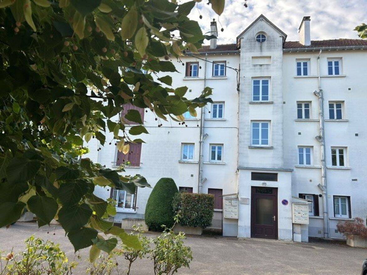 Appartement 4 pièces 66 m² · à Auxerre · 66 m² · 85 000 €