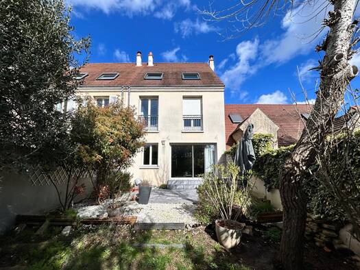 Maison à vendre 745 200 € 5 pièces 4 chambres 137 m² 175 m² de terrain Village Doumer Carrières-sur-Seine 78420