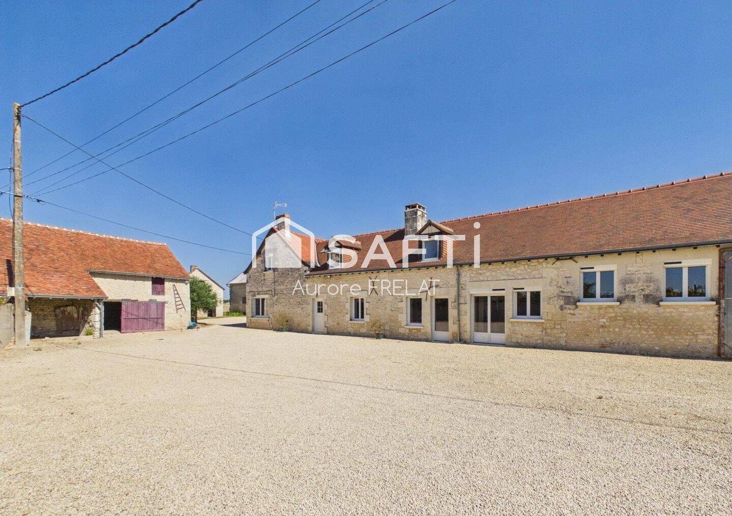 Maison 8 pièces 260 m² · à Sazilly · 260 m² · 426 000 €