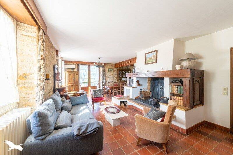 Maison 11 pièces 260 m² · à Prayssac · 260 m² · 540 700 €