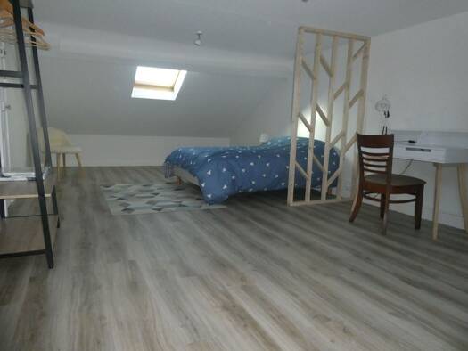 Appartement à louer 480 € 5 pièces 4 chambres 100 m² Étage 2/3 Centre Ville Périgueux 24000