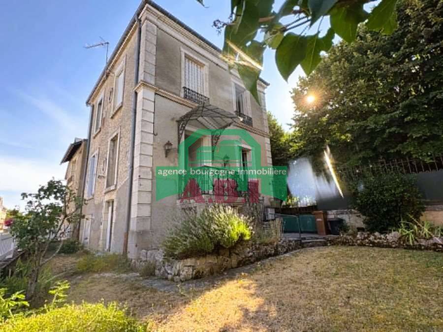 Maison 5 pièces 80 m² · à Clamecy · 80 m² · 87 000 €
