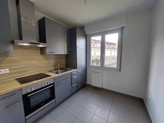 Appartement à louer 500 € 2 pièces 1 chambre 45 m² 1er étage Centre  Forbach 57600