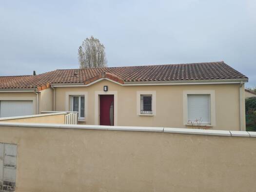 Maison à vendre 220 000 € 4 pièces 3 chambres 101 m² 400 m² de terrain Vouneuil-sous-Biard 86580