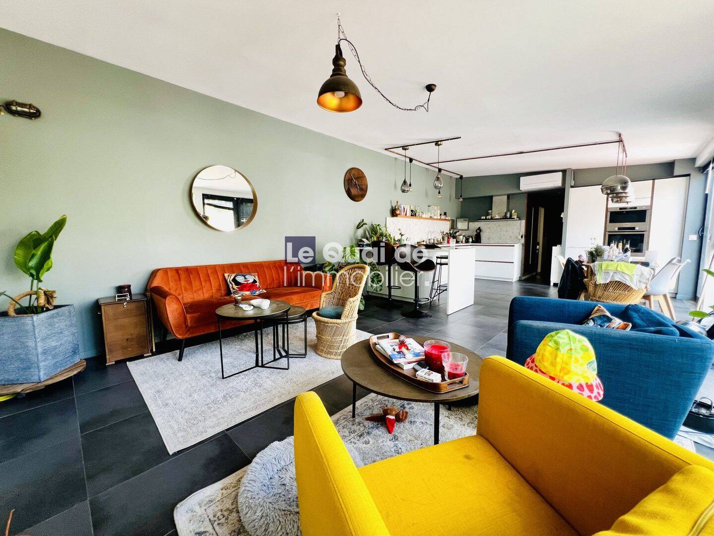 A LOUER une maison de 5 pièces récente et meublé (111 m²) av — 2