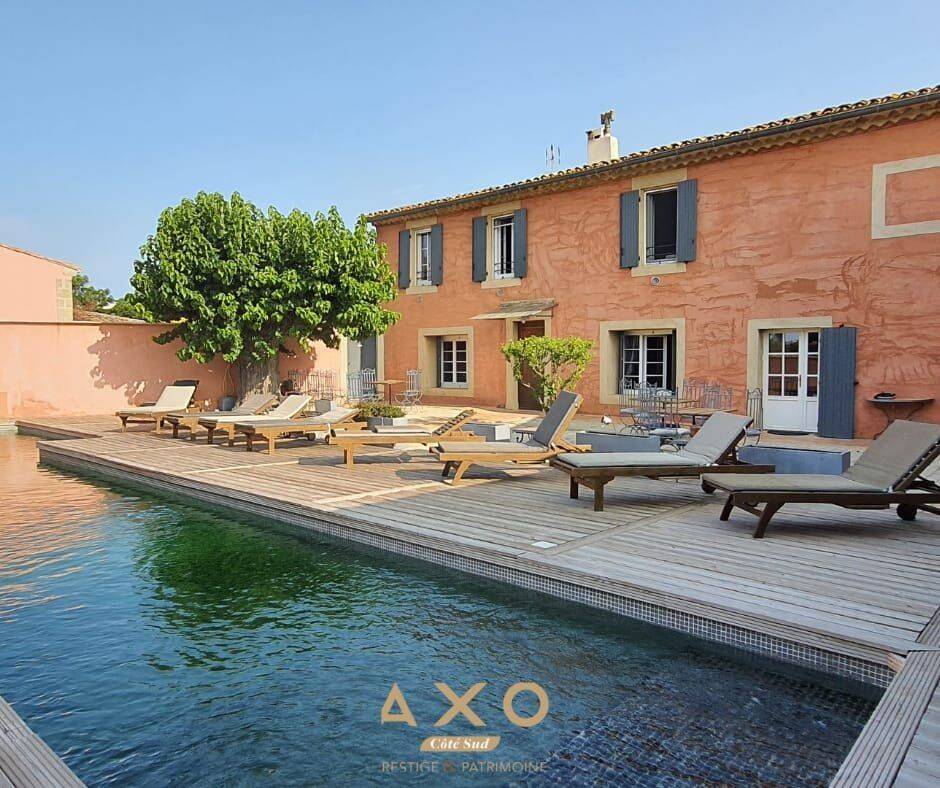Maison 14 pièces 1000 m² · à Lédenon · 1 000 m² · 2 450 000 €