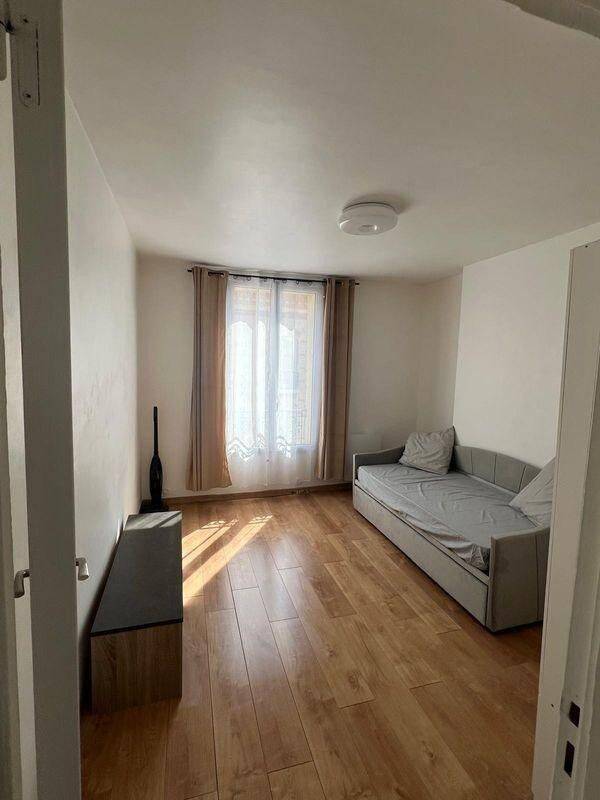 Appartement 2 pièces 25 m² · à Ivry-sur-Seine · 25 m² · 850 €