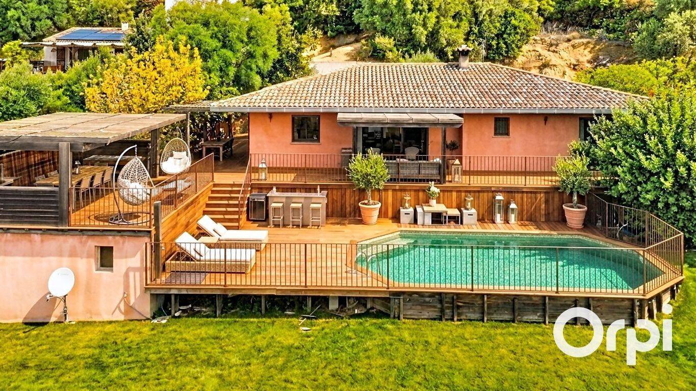 Maison 8 pièces 239 m² · à Sotta · 239 m² · 799 000 €