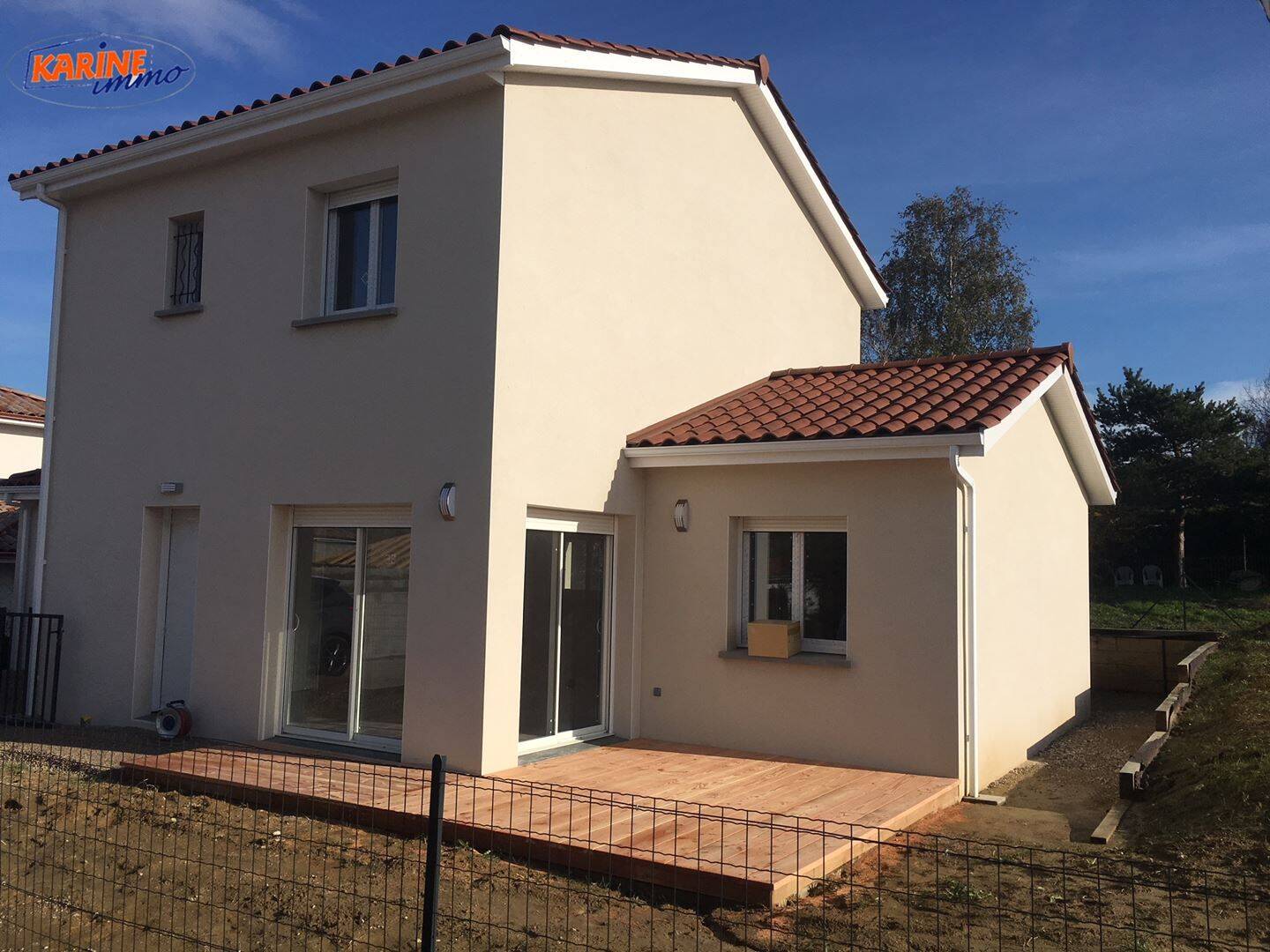 Maison 5 pièces 102 m² · à Sathonay-Village · 102 m² · 1 700 €/mois