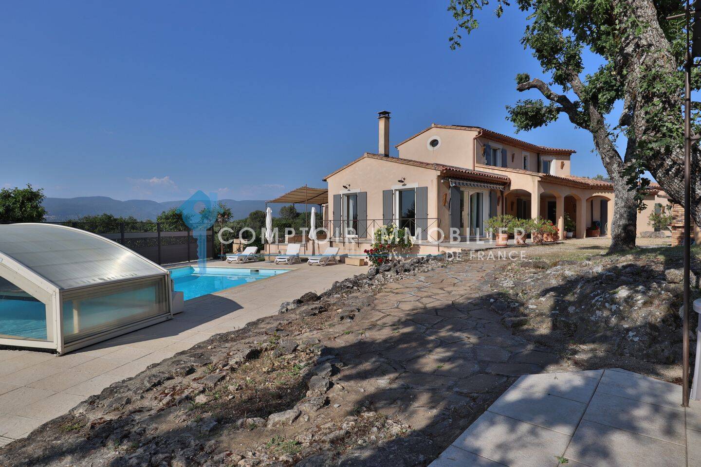 Maison 7 pièces 237 m² · à Apt · 237 m² · 995 000 €