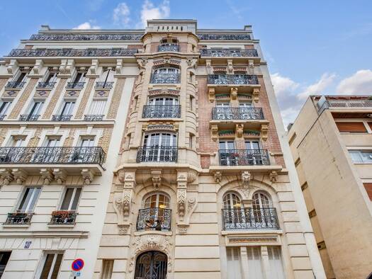 Appartement à vendre 1 130 000 € 5 pièces 3 chambres 122 m² Étage 2/6 Daumesnil Saint-Mandé 94160