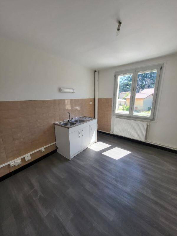 Appartement 4 pièces 75 m² · à Sainte-Foy-l'Argentière · 75 m² · 638 €/mois