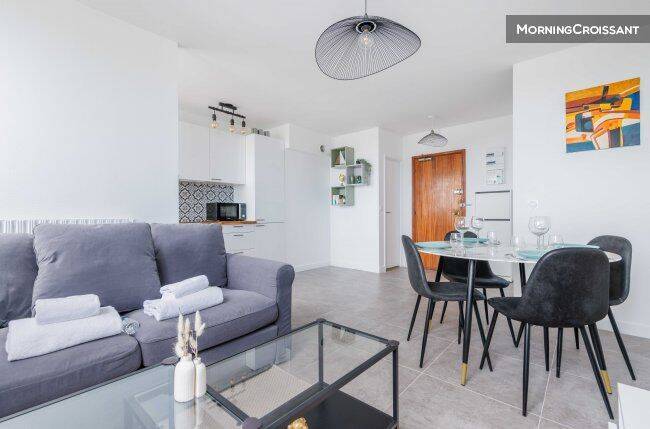 Appartement 2 pièces 45 m² · à Paris 19ème Arrondissement · 45 m² · 2 304 €/mois