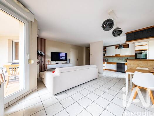 Appartement à vendre 259 000 € 4 pièces 3 chambres 90,1 m² RDC/4 Toison d'Or-Zone Industrielle Dijon 21000