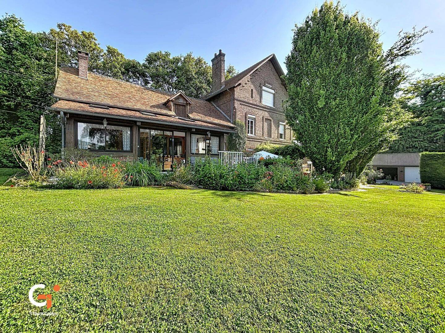 Maison 8 pièces 220 m² · à Oissel · 220 m² · 477 000 €