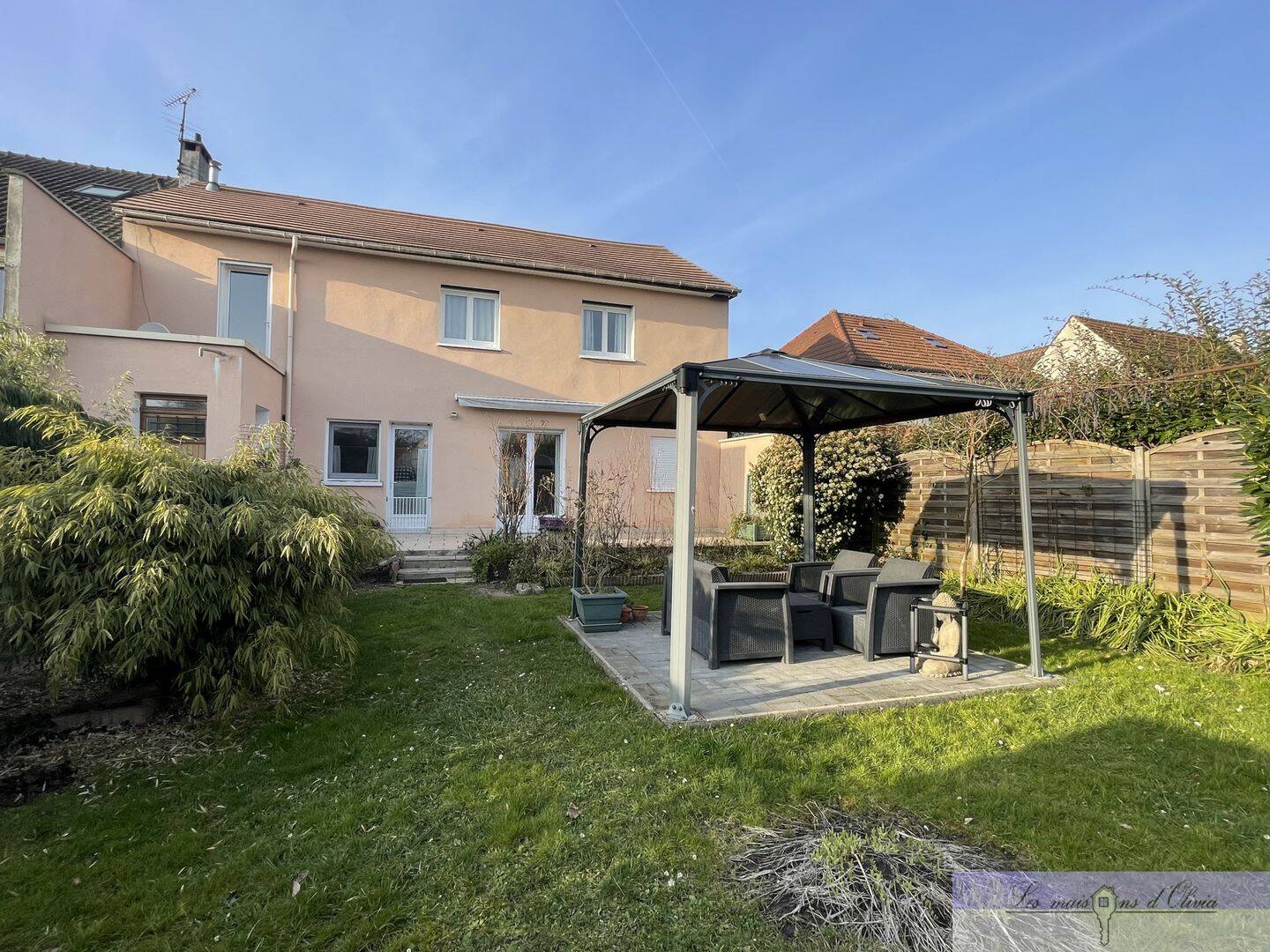 Maison 6 pièces 153 m² · à Sucy-en-Brie · 153 m² · 499 000 €