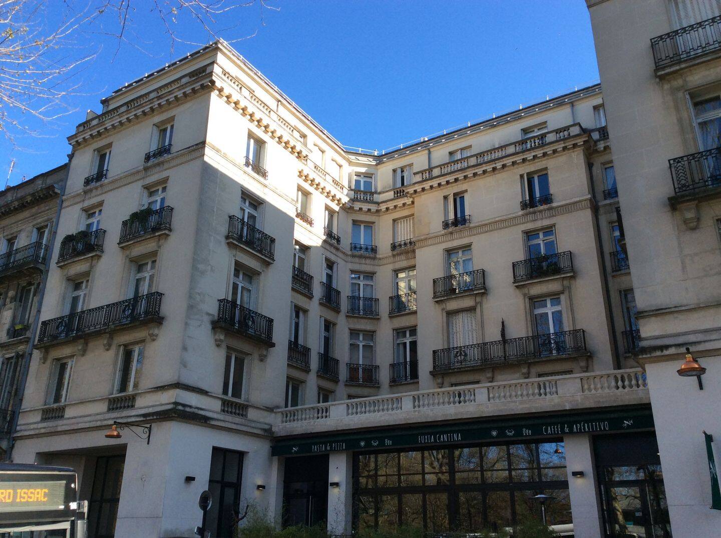 Appartement 2 pièces 54 m² · à Bordeaux · 54,1 m² · 1 170 €