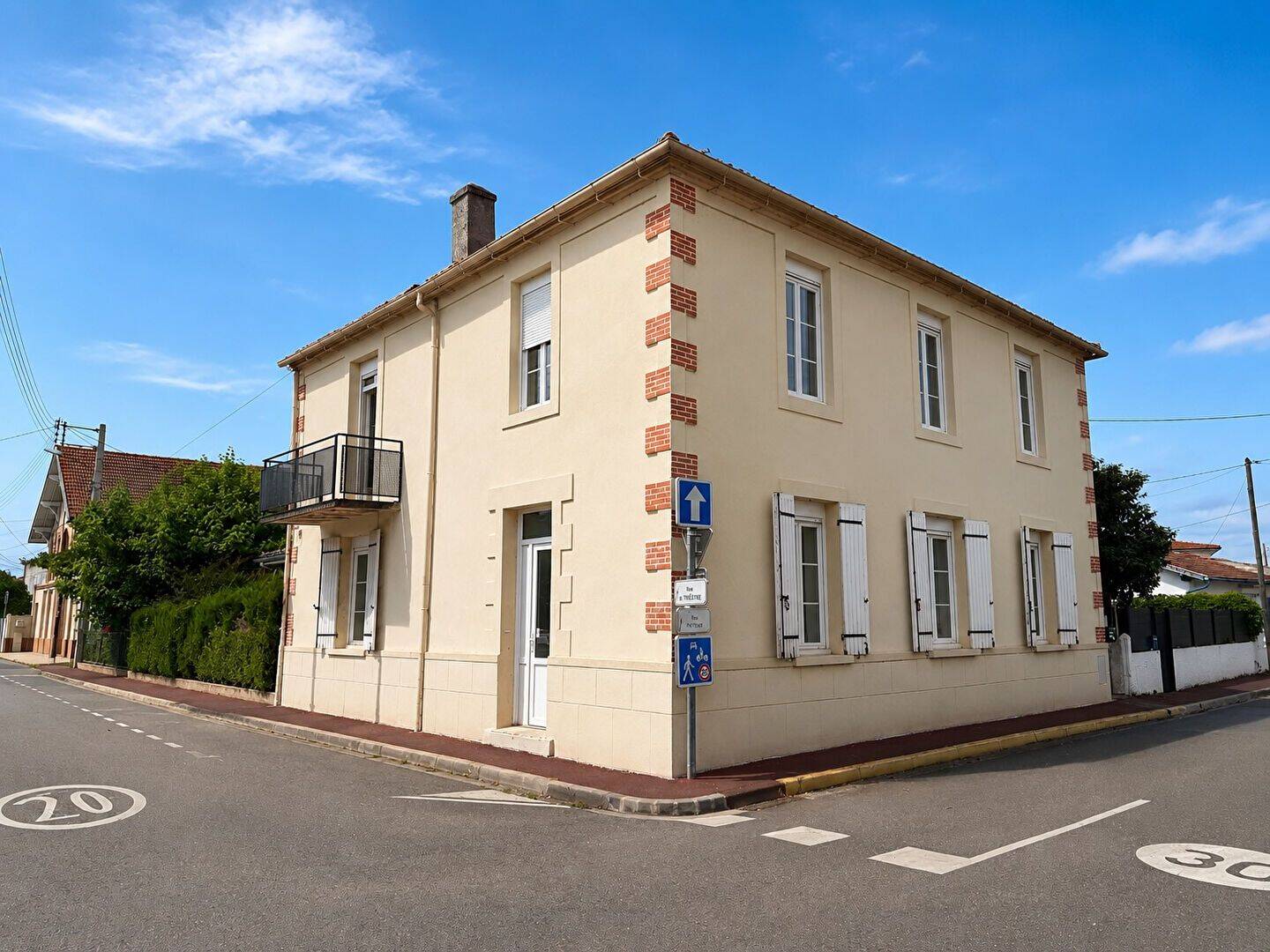 Maison 6 pièces 160 m² · à Gujan-Mestras · 160 m² · 380 000 €