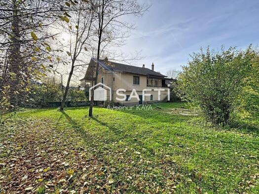 Maison à vendre 259 000 € 12 pièces 4 chambres 250 m² 1 555 m² de terrain Ravilloles 39170