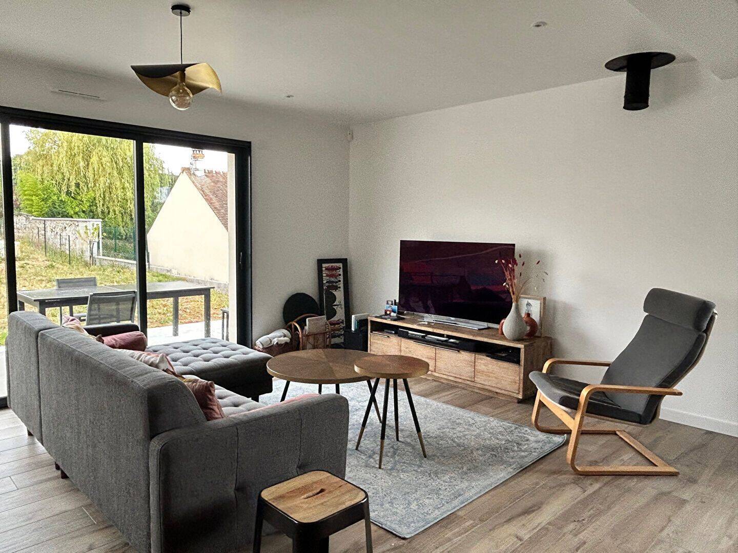 Maison 5 pièces 163 m² · à Saint-Germain-en-Laye · 163 m² · 4 104 €/mois