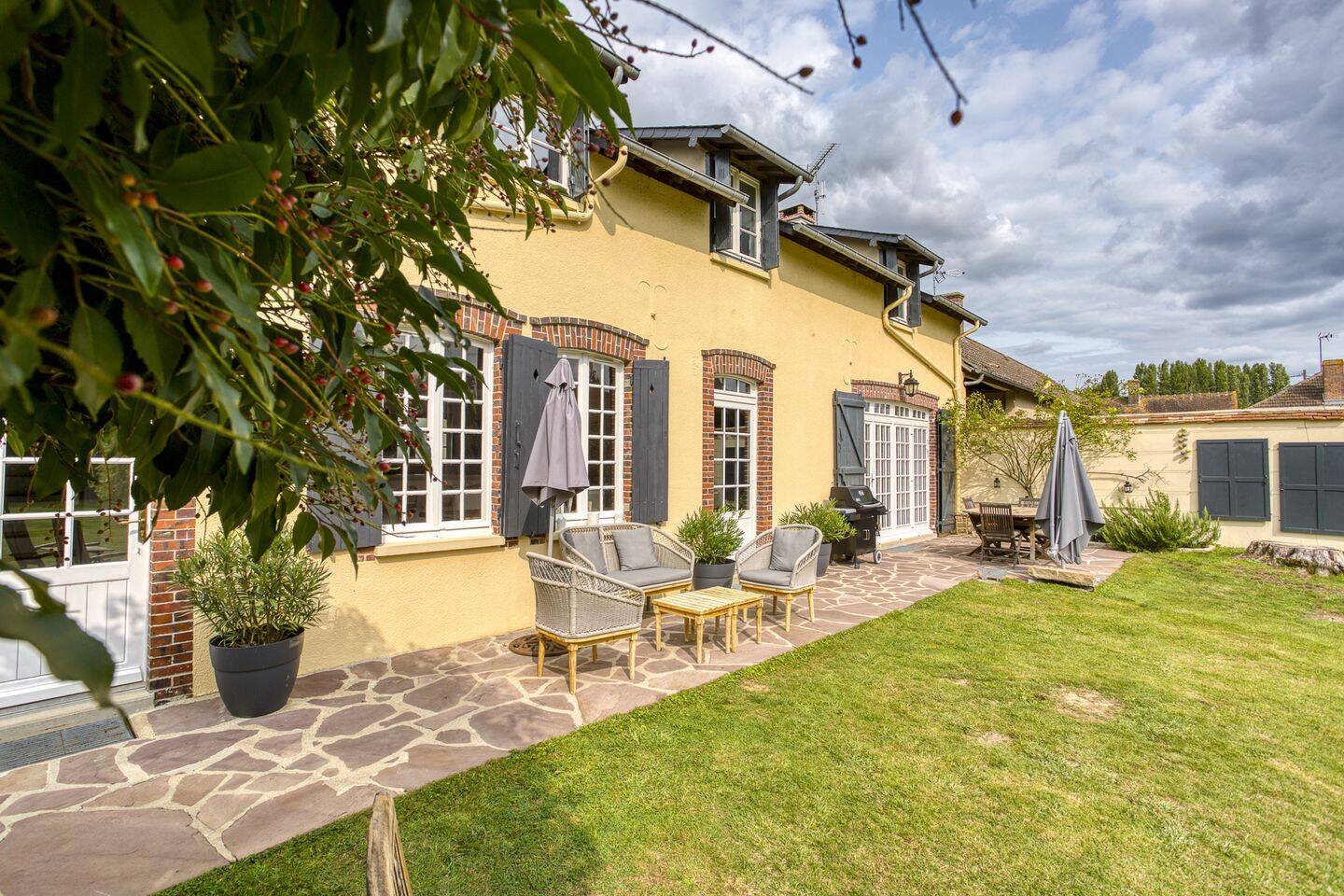 Maison 6 pièces 186 m² · à La Boissière-École · 186 m² · 418 000 €