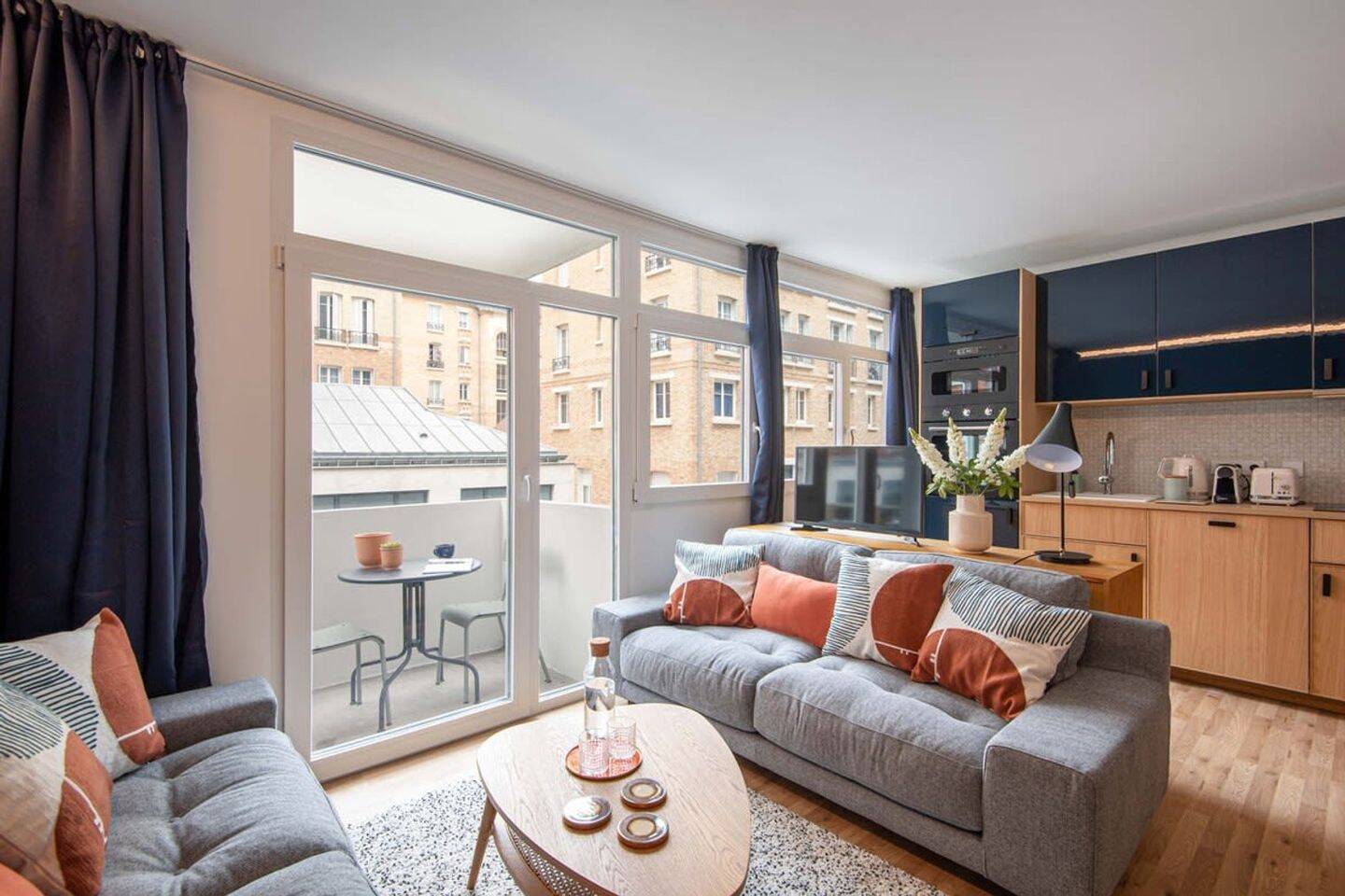 Appartement 4 pièces 79 m² · à Paris 15ème Arrondissement · 79 m² · 10 736 €