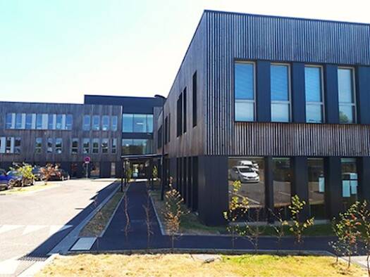 Espace bureau à louer 8 342 € 770 m² de bureaux divisible de 215 m² à 770 m² Famars 59300