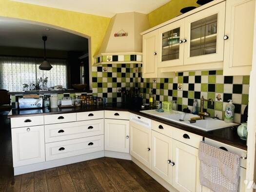 Maison à vendre 245 000 € 6 pièces 3 chambres Laragne-Montéglin 05300