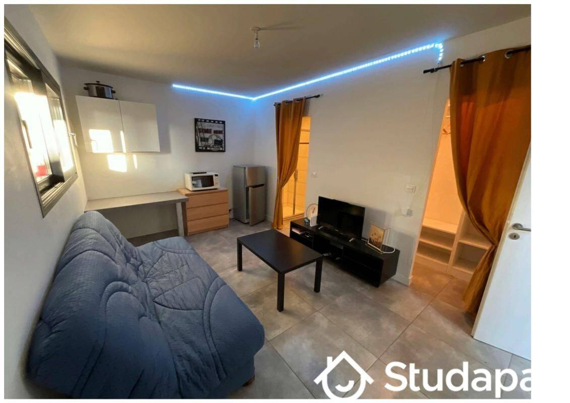 Appartement 1 pièce 20 m² · à Misérieux · 20 m² · 500 €