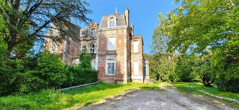 Maison 8 pièces 234 m² · à Lumbres · 234 m² · 375 000 €