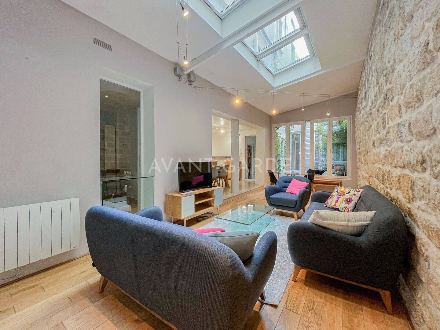 Appartement 6 pièces 151 m² · à Paris 17ème Arrondissement · 150,7 m² · 3 800 €/mois