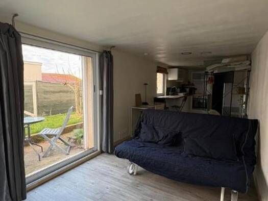 Appartement à louer - logement étudiant 425 € 1 pièce 28 m² RDC Saint-Étienne 42000