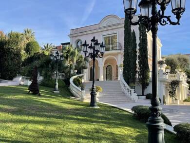 Hôtel particulier à vendre 9 500 000 € 6 pièces 5 chambres 395 m² 395 m² de terrain Juan les Pins-Gallice Antibes 06160
