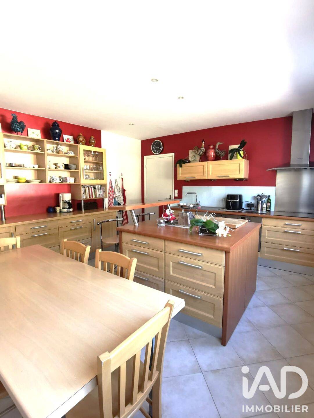 Maison 9 pièces 209 m² · à Ledeuix · 209 m² · 260 000 €