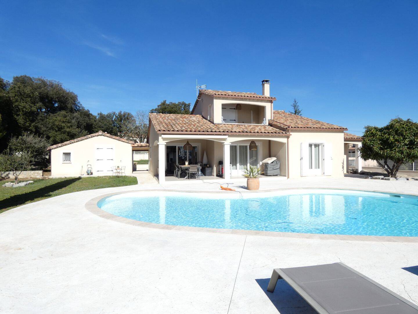 Maison 6 pièces 190 m² · à Saint-Privat-des-Vieux · 190 m² · 669 000 €