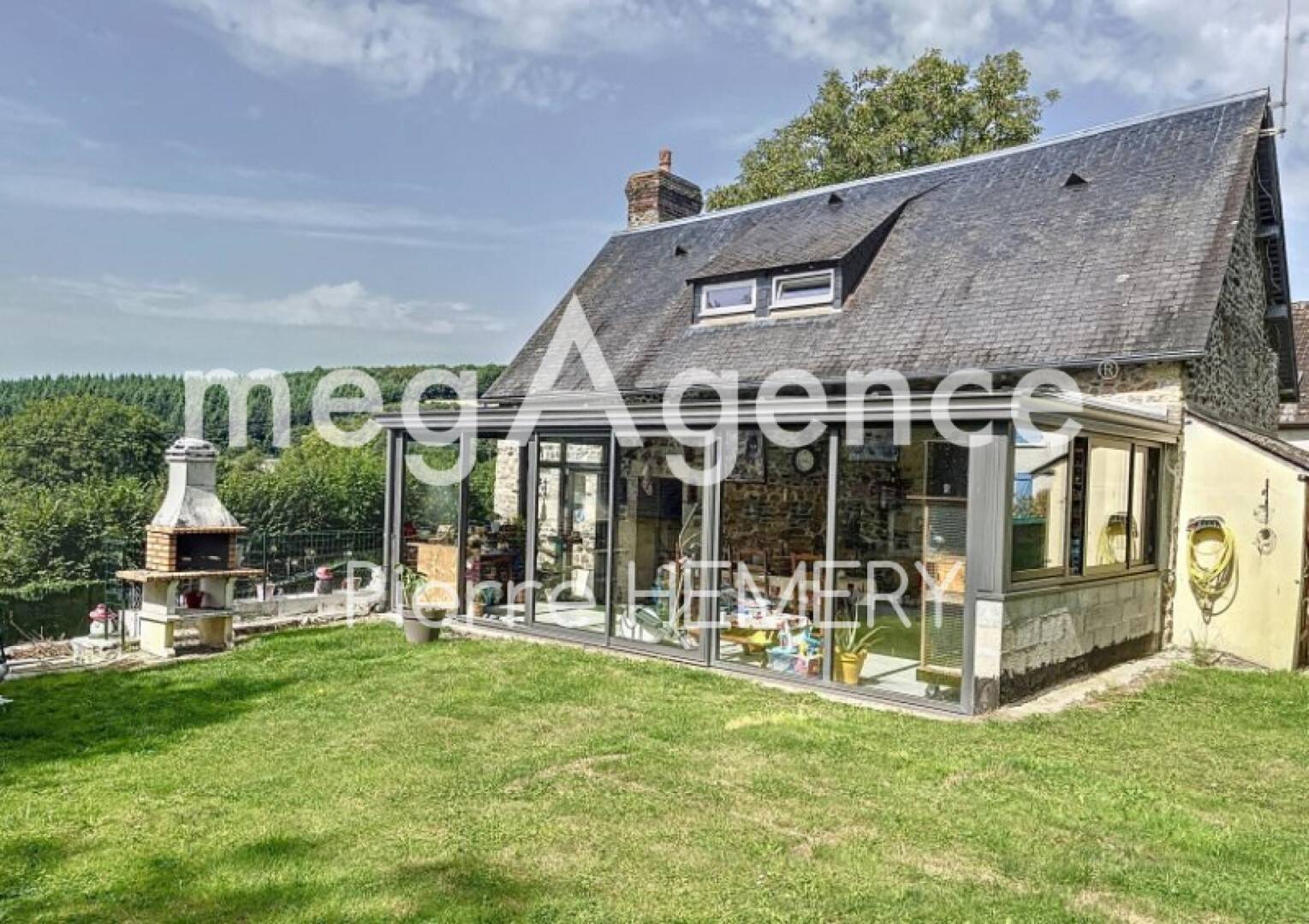 Maison 4 pièces 77 m² · à La Roche-Mabile · 77 m² · 105 000 €