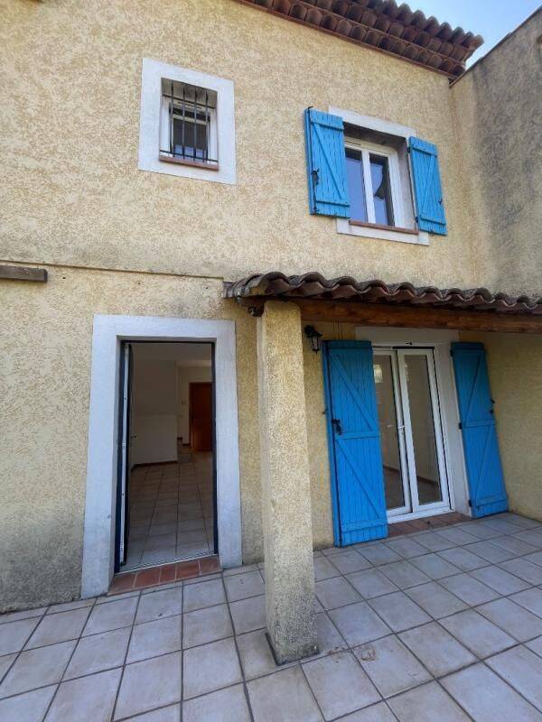 Maison 3 pièces 69 m² · à Saint-Maximin-la-Sainte-Baume · 69 m² · 1 100 €
