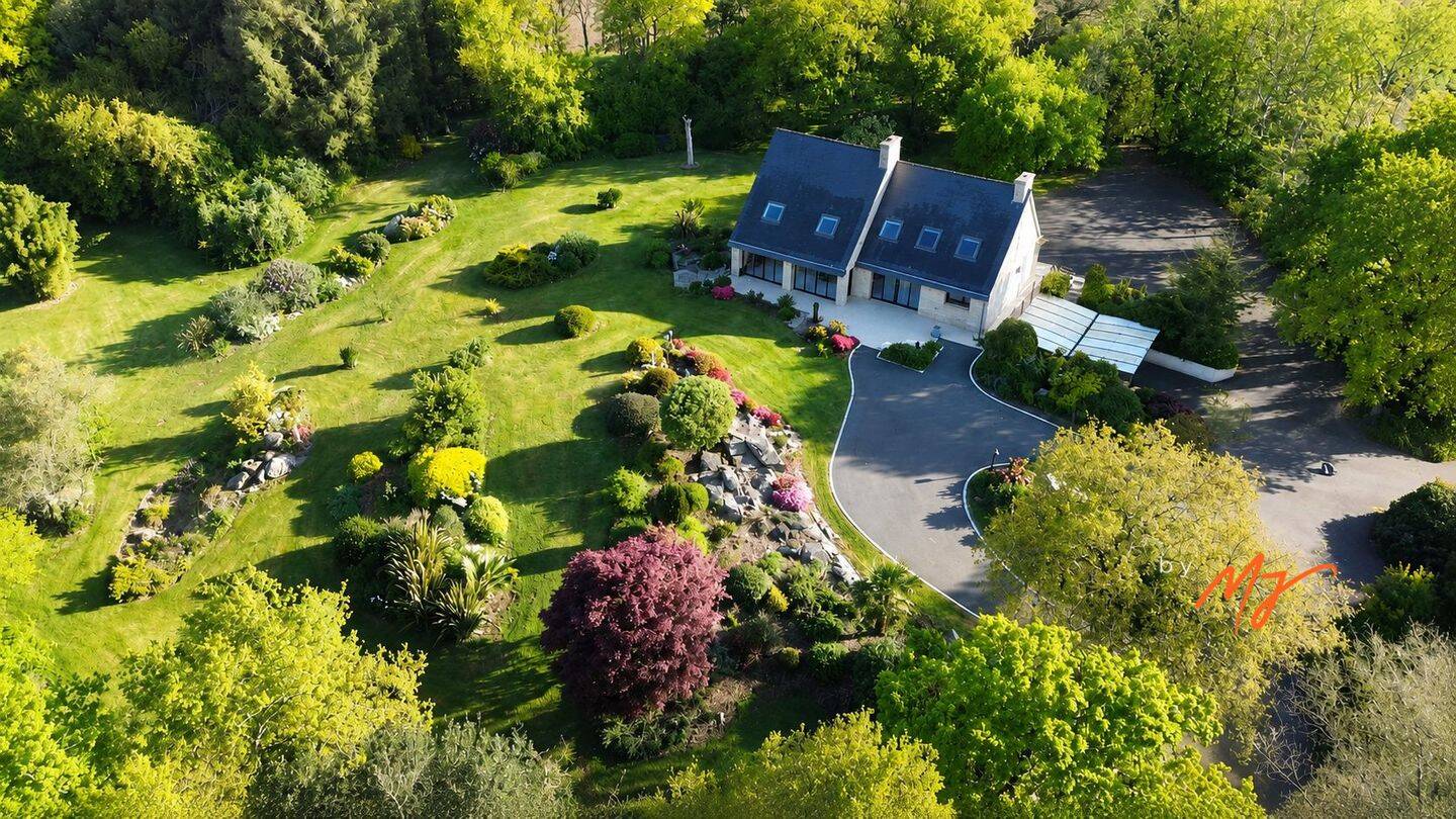 Maison 7 pièces 182 m² · à Plouzévédé · 182 m² · 448 000 €