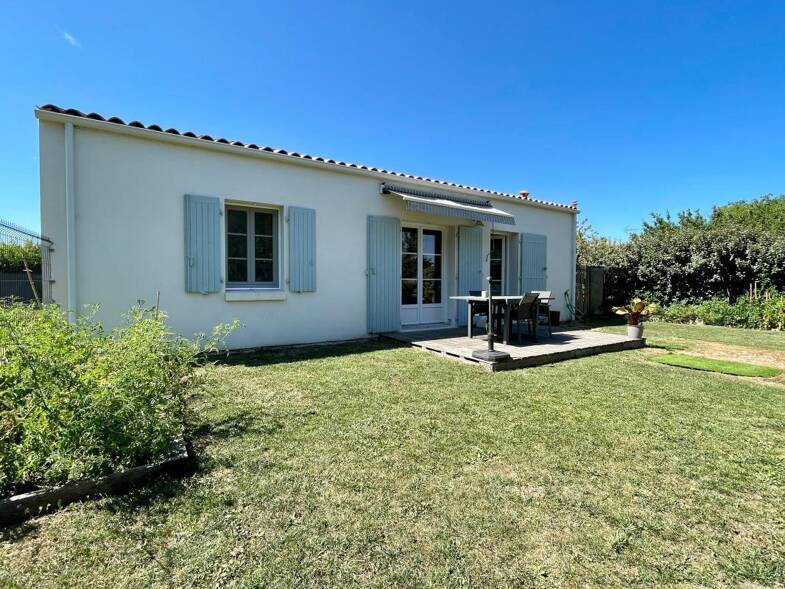 Maison à vendre 262 000 € 3 pièces 2 chambres 53 m² 379 m² de terrain Les Ecarts Saint-Pierre-d'Oléron 17310