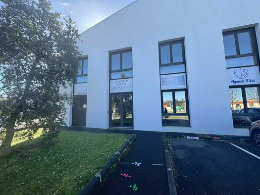 Espace bureau à louer 589 € 35 m² de bureaux divisible jusqu'à 35 m² Glaciere-Parme-Brindos-Sutar-Aritxague Anglet 64600