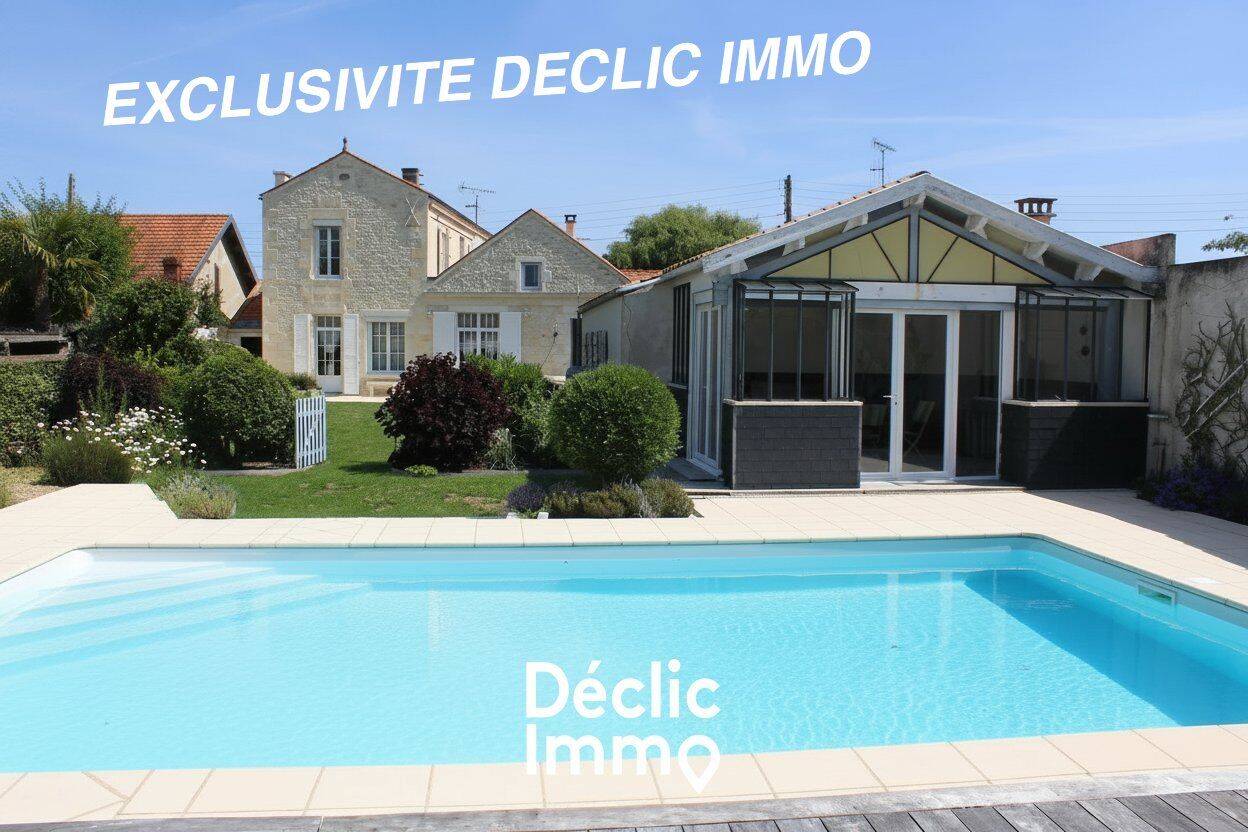 Maison 5 pièces 166 m² · à Rochefort · 166 m² · 588 000 €