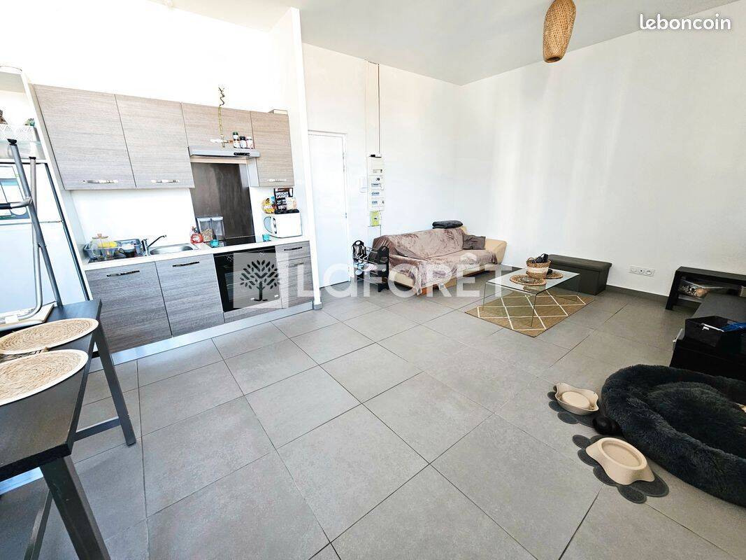 Appartement 1 pièce 39 m² · à Roanne · 39 m² · 490 €/mois